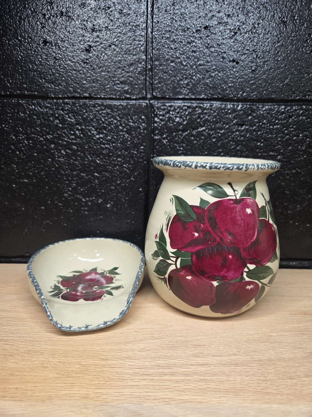 Home & Garden Party Apple Stoneware Utensil Holder Spoon Crock & Butter Scoop